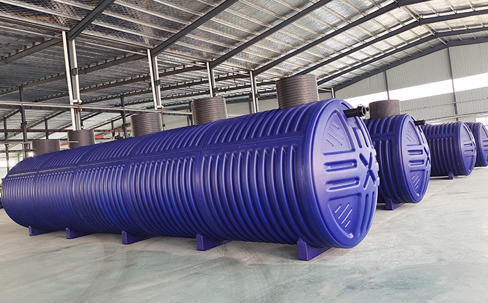 pe凈化槽車間準備裝車